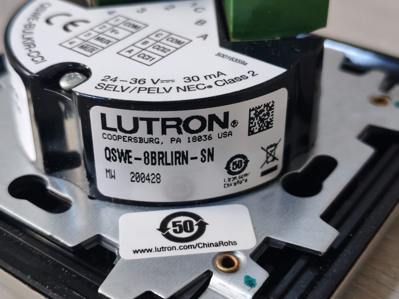 Lutron QSWE-8BRLIRN-SN LUTRON SEETOUCH QS QSWE-8BRLIRN-SN 8-WALL STATION BUTTONS 24V 7