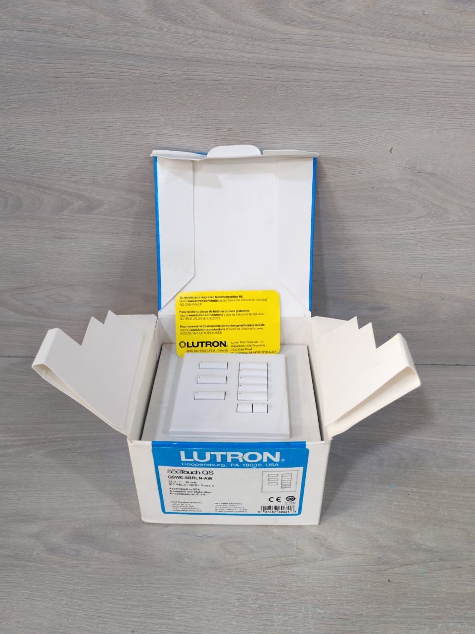Lutron QSWE-8BRLRN-AW LUTRON SEETOUCH QS QSWE-8BRLRN-AW 8-WALL STATION BUTTONS 24V 2