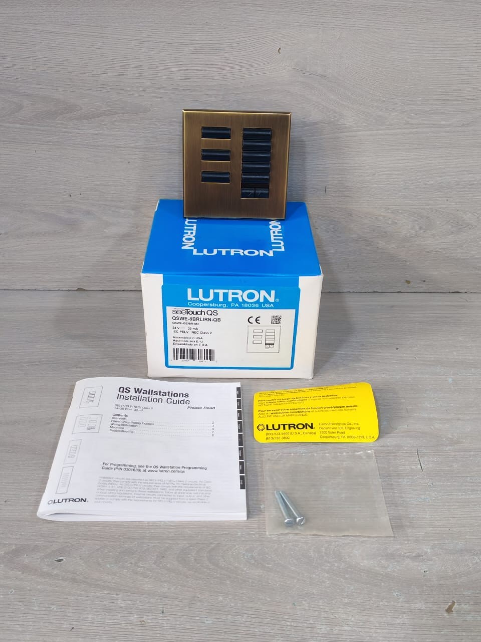 LUTRON SEETOUCH QS QSWE-8BRLIRN-QB/QSWE-GENIR-M2 8-WALL STATION BUTTONS 24V