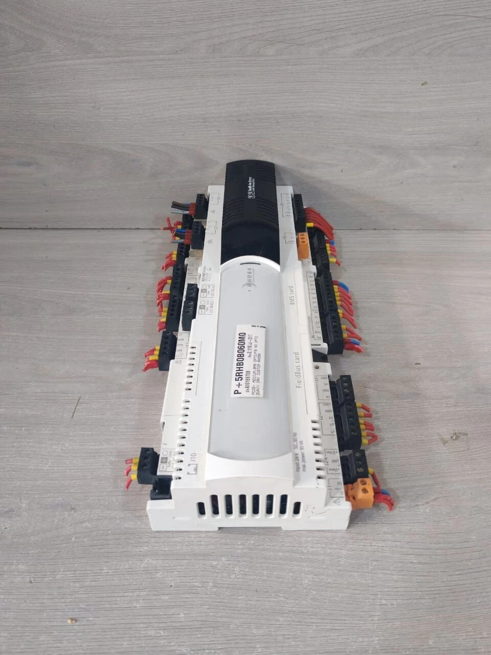 RHOSS CAREL P+5RHB0B060M0 REV 2.119 RHOSS CAREL P+5RHB0B060M0 REV 2.119 BUILT-IN DRIVER W/ ULTRACAP TECH 24V 7