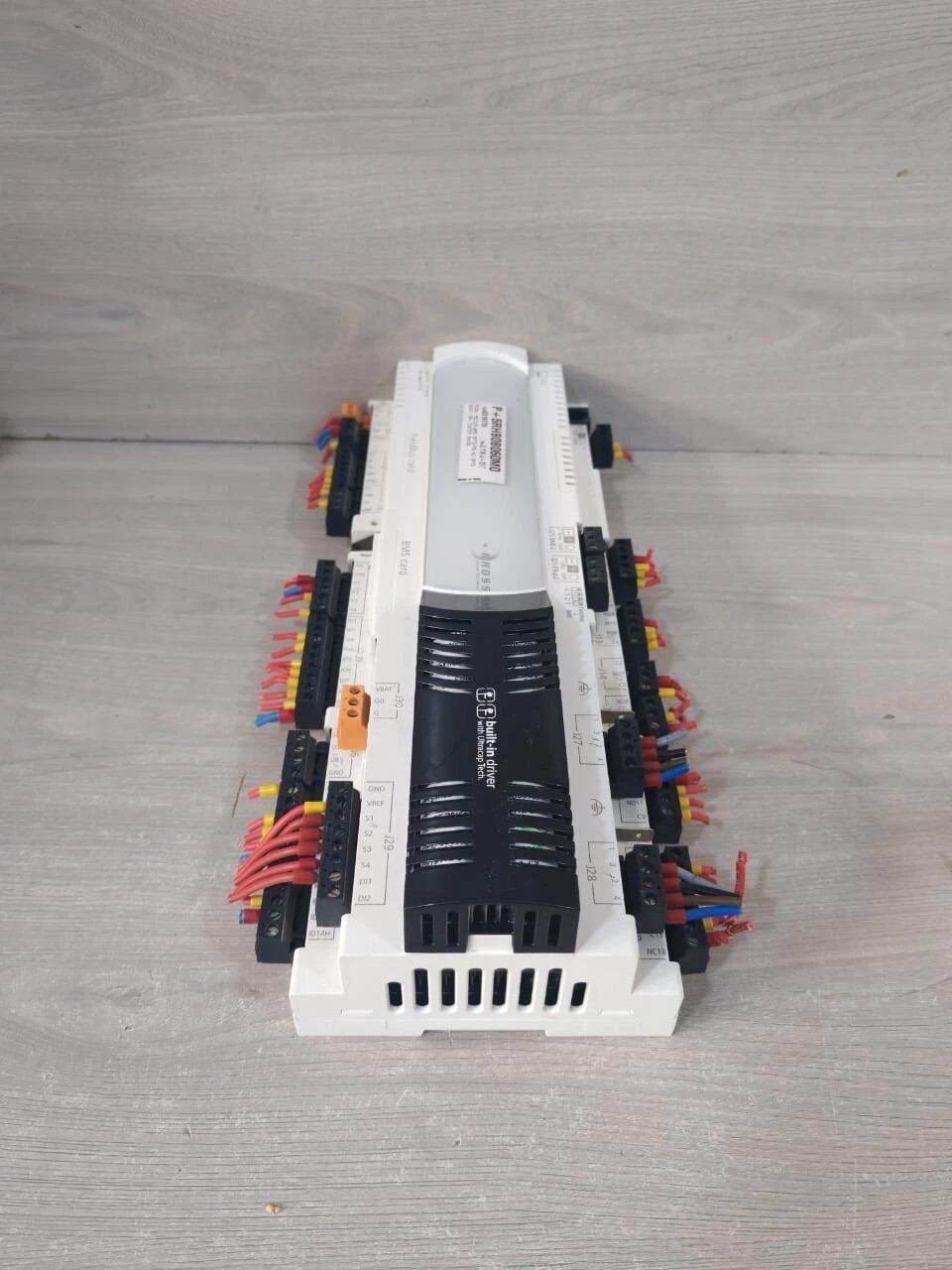 RHOSS CAREL P+5RHB0B060M0 REV 2.119 RHOSS CAREL P+5RHB0B060M0 REV 2.119 BUILT-IN DRIVER W/ ULTRACAP TECH 24V 8