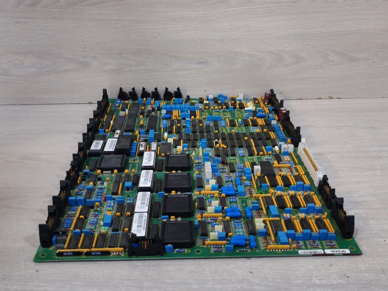 GUTOR 640-1017 GUTOR BY SCHNEIDER ELECTRIC OP2446 / 640-1017 REV 01 MAIN PROCESSOR BOARD 7