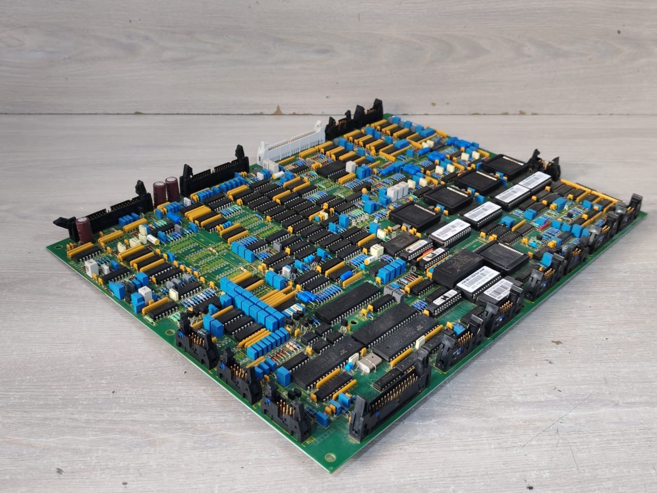 GUTOR 640-1017 GUTOR BY SCHNEIDER ELECTRIC OP2446 / 640-1017 REV 01 MAIN PROCESSOR BOARD 8