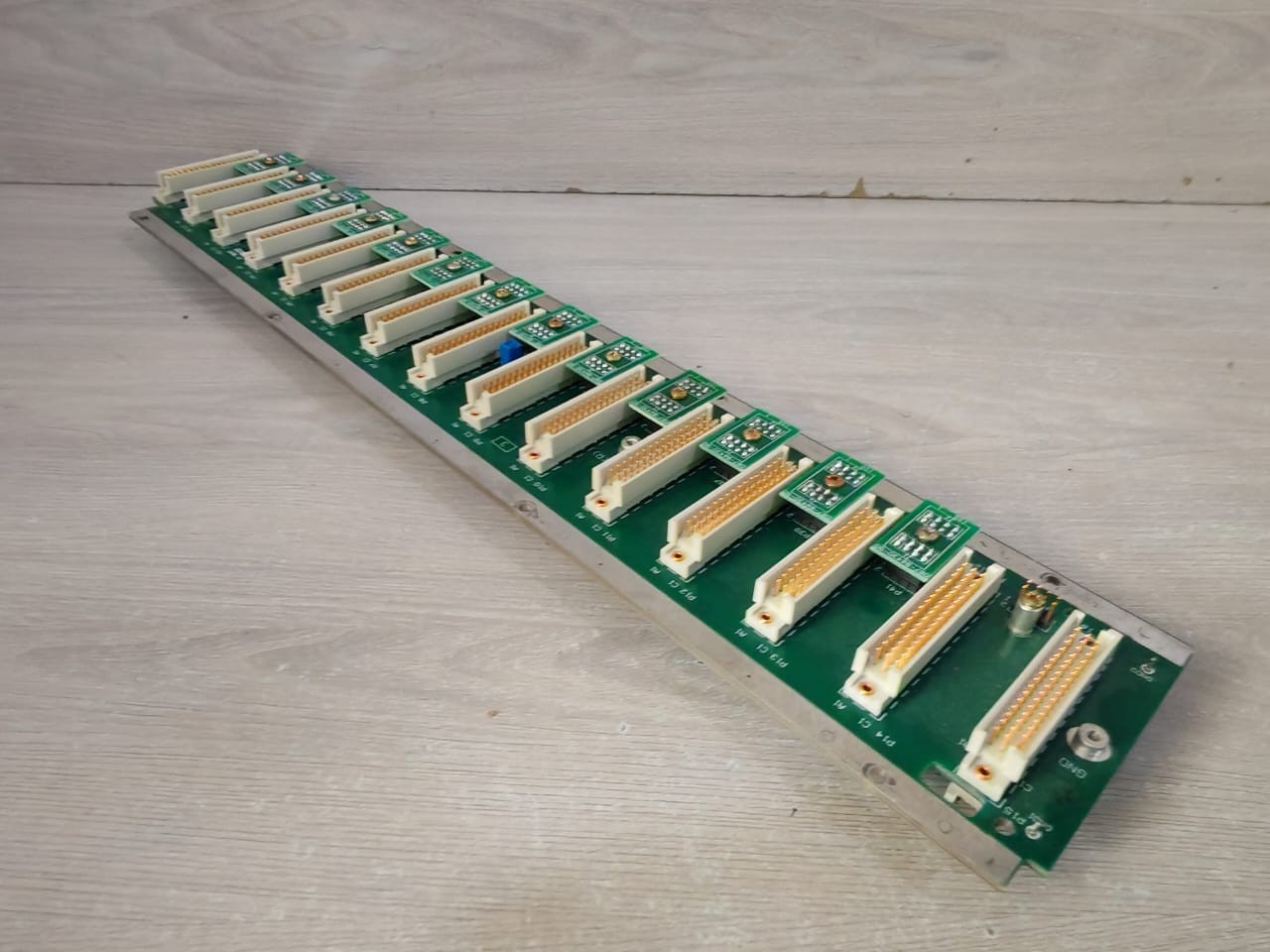 lentronics 028-86401-02 Lentronics 028-86401-02 Expansion Shelf Backplane 15 slot 8