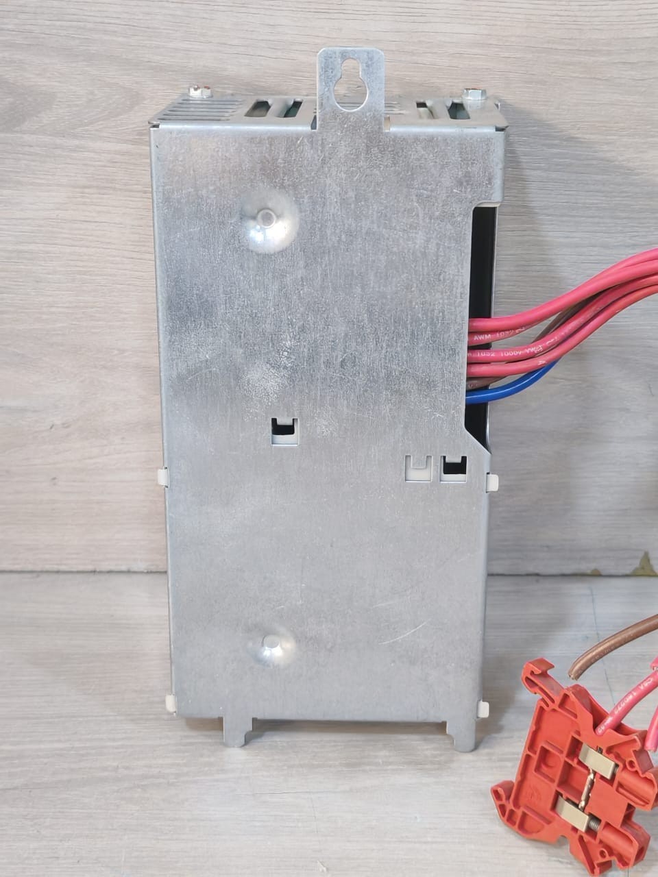 Lutron LP-RPM-4A-230 LUTRON LP-RPM-4A-230 REMOTE POWER MODULE 220-240V 10