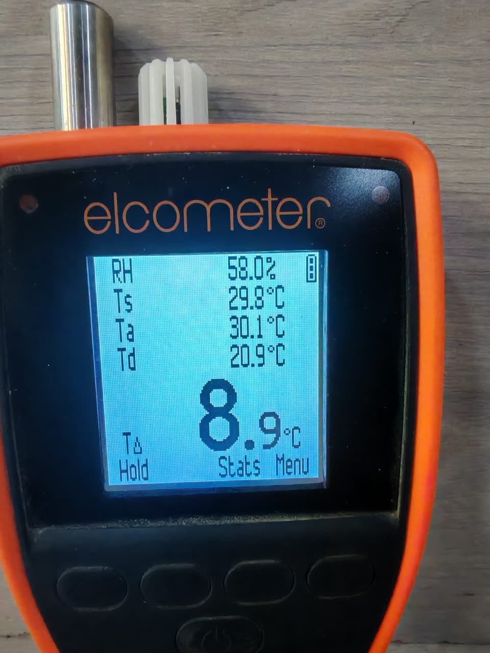 Elcometer 319 319S Elcometer 319 319S Dew Point Meter G319----S UB11885 Version 1.3 3