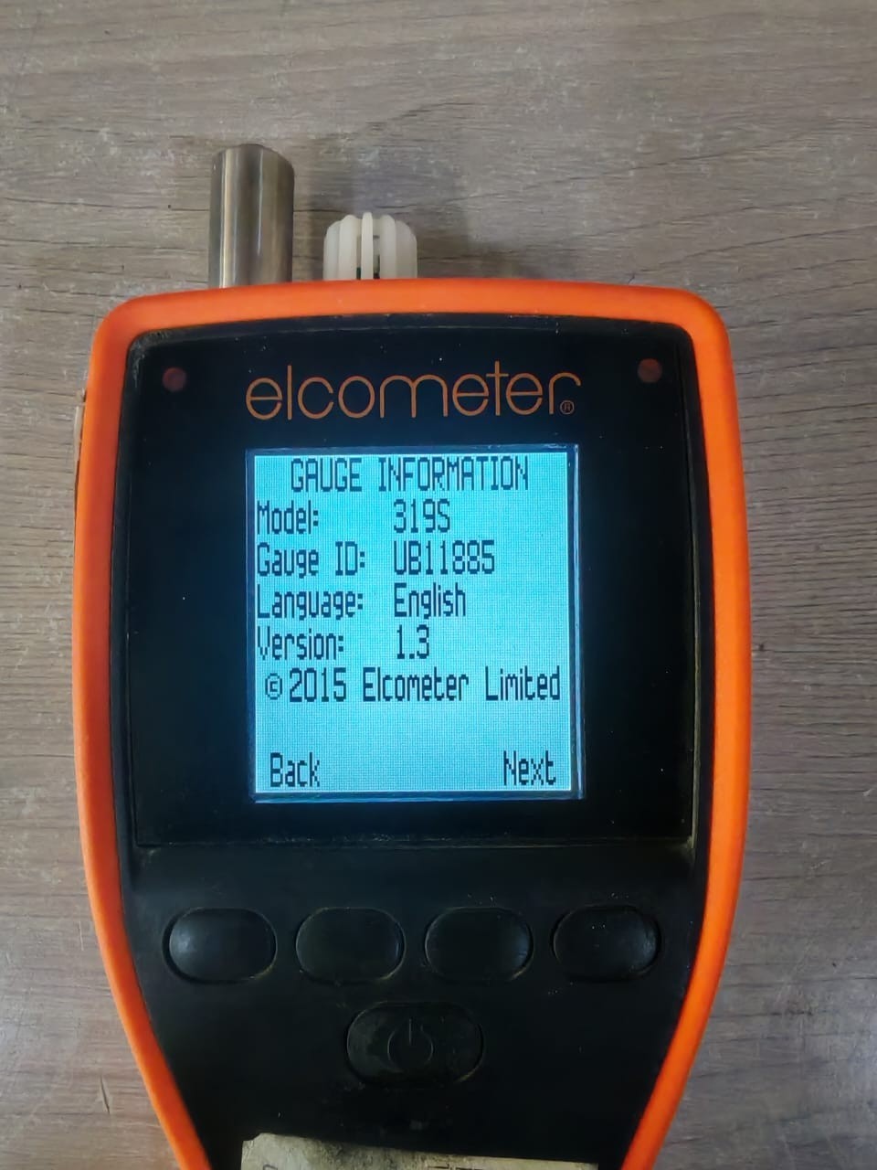 Elcometer 319 319S Elcometer 319 319S Dew Point Meter G319----S UB11885 Version 1.3 4