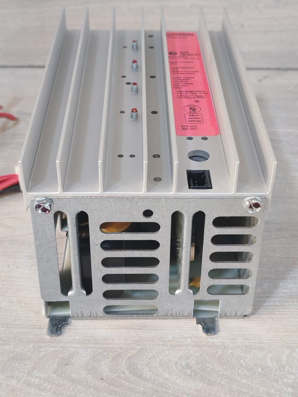 Lutron LP-RPM-4A-230 LUTRON LP-RPM-4A-240 REMOTE POWER MODULE 240V 8