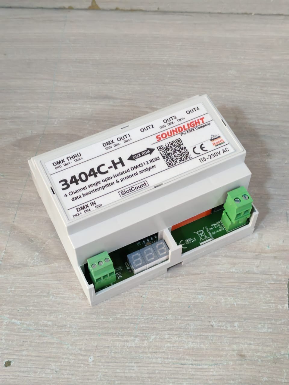 SONDLIGHT 3404C-H SOUNDLIGHT 3404C-H 4 CHANNEL SINGLE OPTO-ISOLATED DMX5 12 RDM DATA BOOSTER 230V 5