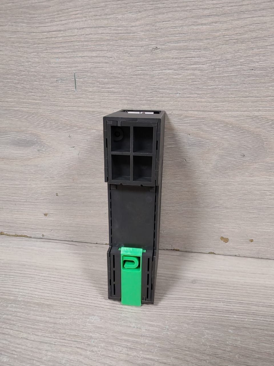 M-SYSTEM M5PA-D4-R M-SYSTEM M5PA-D4-R SIGNAL ISOLATOR MODULE 9