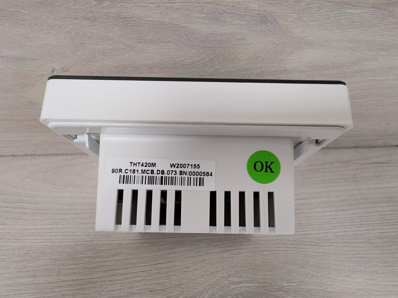 Carrier CARRIER THT420M CARRIER THT420M DCBL FAN COIL UNIT-ROOM THERMOSTAT 4