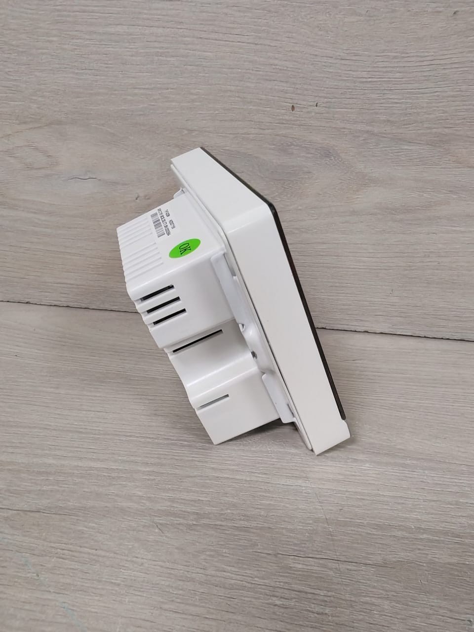 Carrier CARRIER THT420M CARRIER THT420M DCBL FAN COIL UNIT-ROOM THERMOSTAT 5
