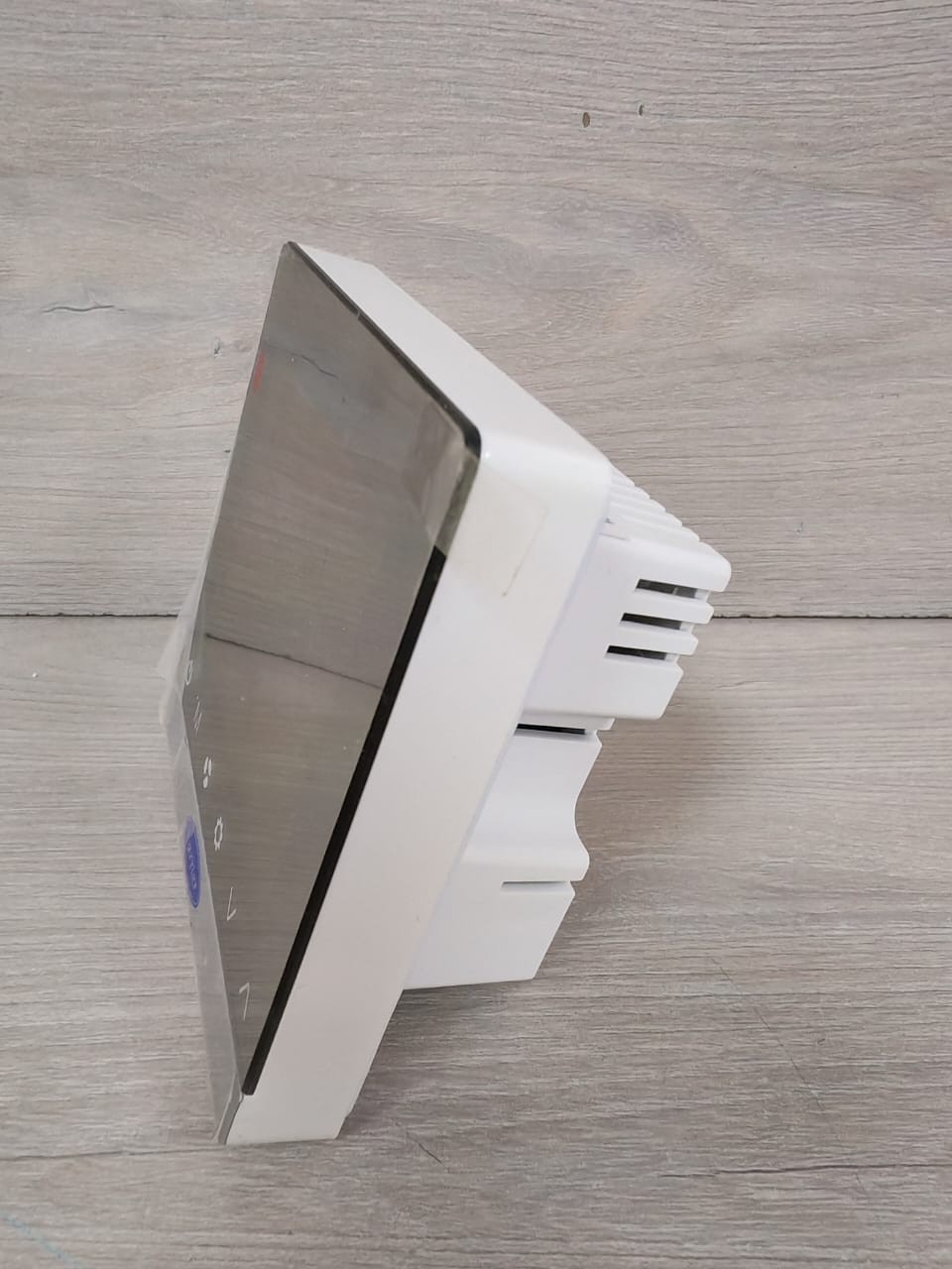 Carrier CARRIER THT420A CARRIER THT420A DCBL FAN COIL UNIT-ROOM THERMOSTAT 4
