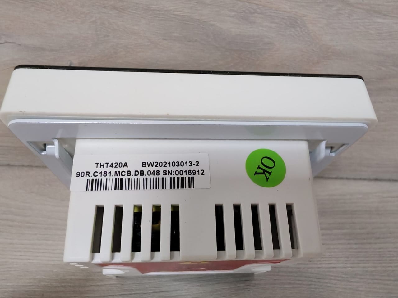 Carrier CARRIER THT420A CARRIER THT420A DCBL FAN COIL UNIT-ROOM THERMOSTAT 3