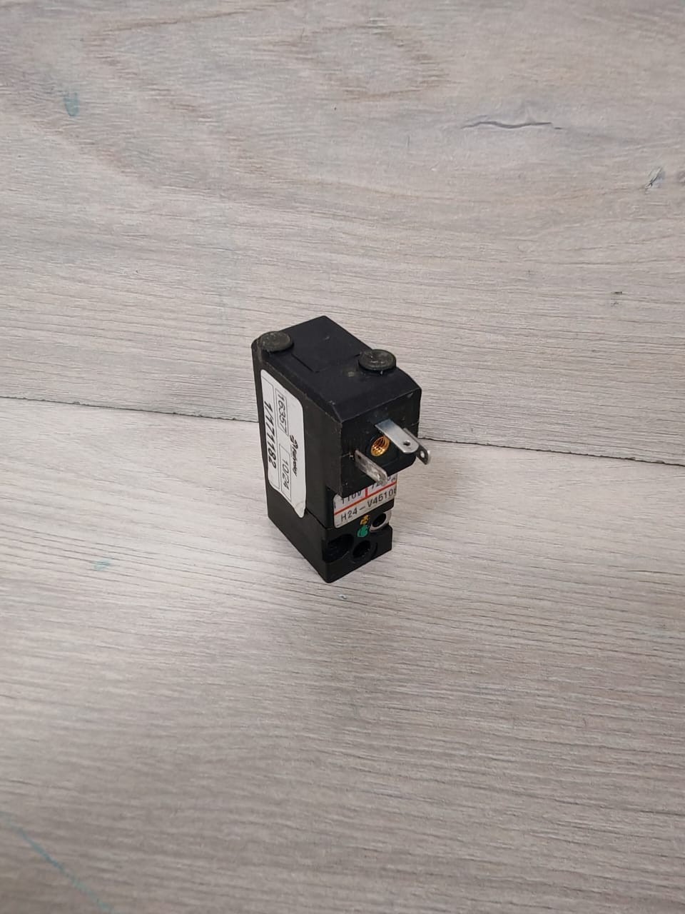 ACL ACL 2/515814 ACL 2/515814 0-6 BAR DN 1,3 SOLENOID VALVE COIL V77-138 DC 2,5W 8