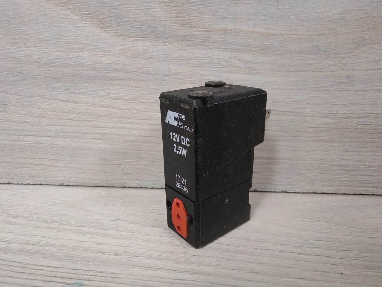 ACL ACL FT0028564-101 ACL FT0028564-101 0-10 BAR DN 0.8 SOLENOID VALVE COIL 12V DC 2,5W 9