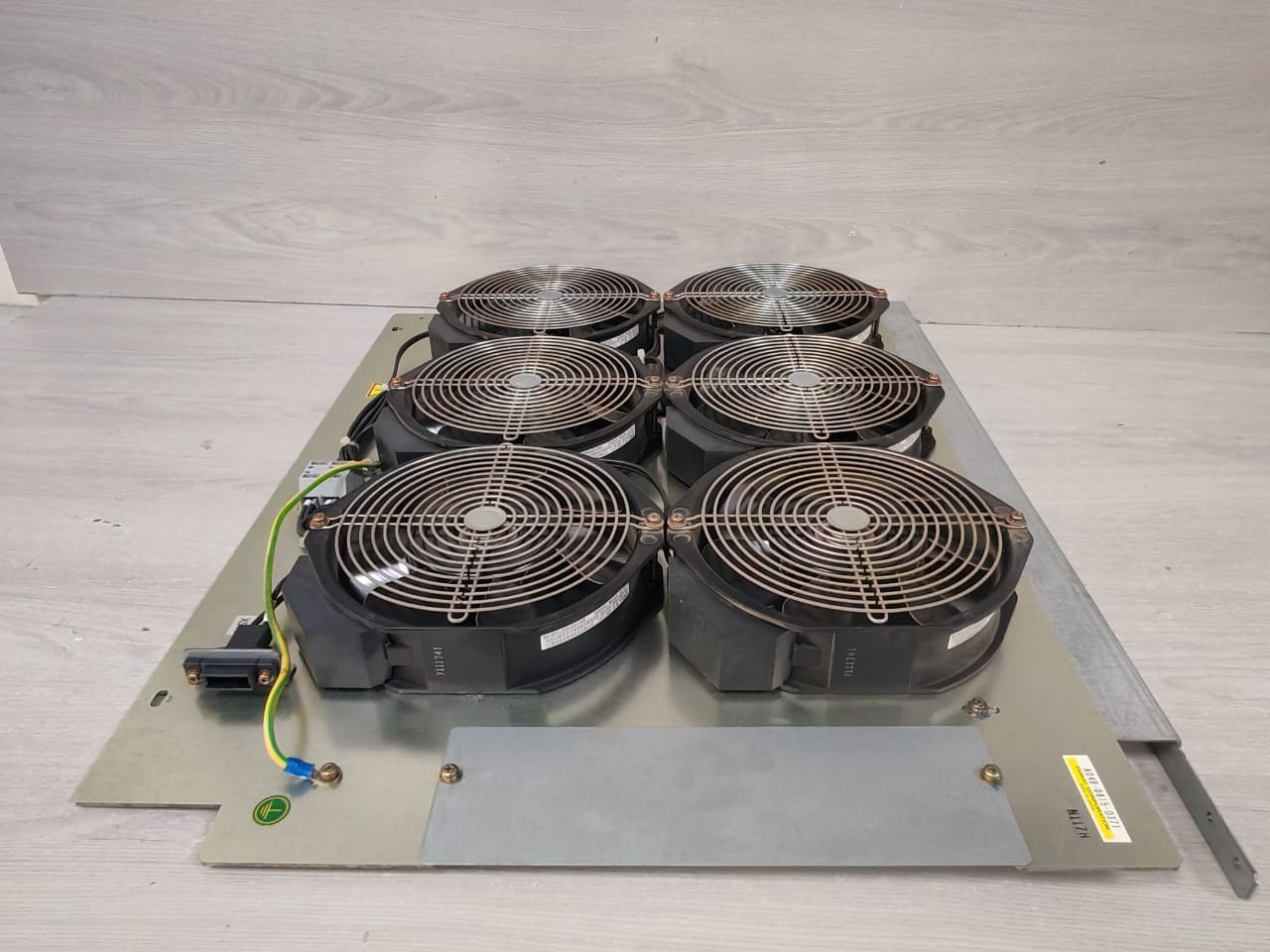 Fanuc A04B-0815-D371 Fanuc A04B-0815-D371 Cooling Fan Unit 6