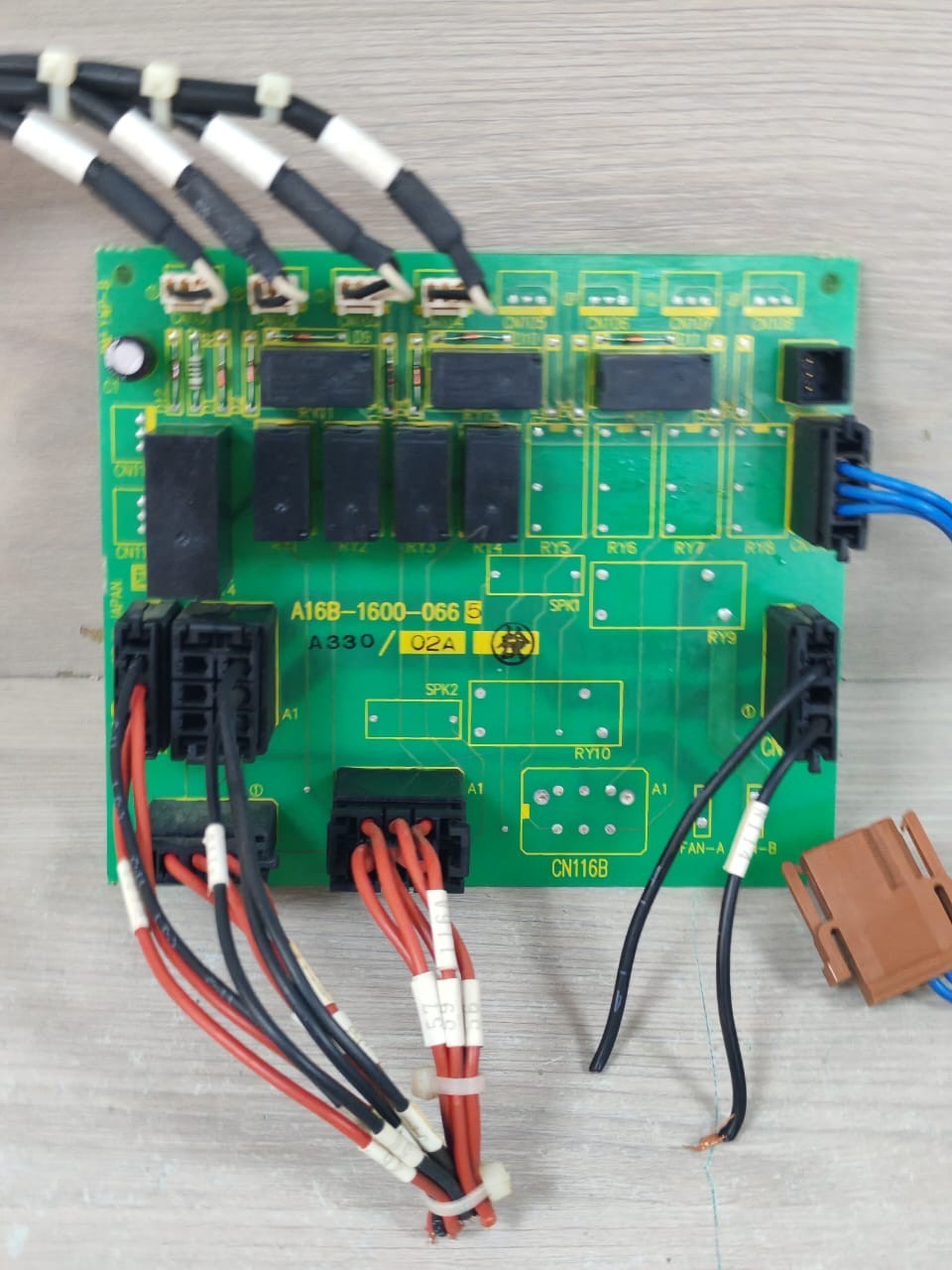 FANUC A16B-1600-0665 A330/02A / A320-1600-T622/04 PCB CARD