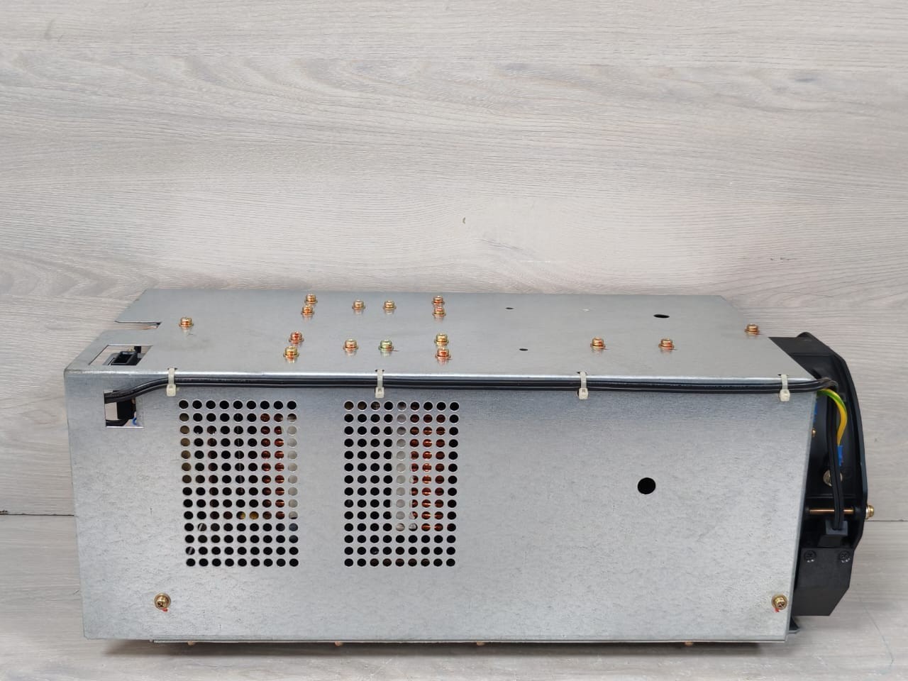 FANUC A14B-0082-B326-03 Fanuc A14B-0082-B326-03 Laser Power Unit 8