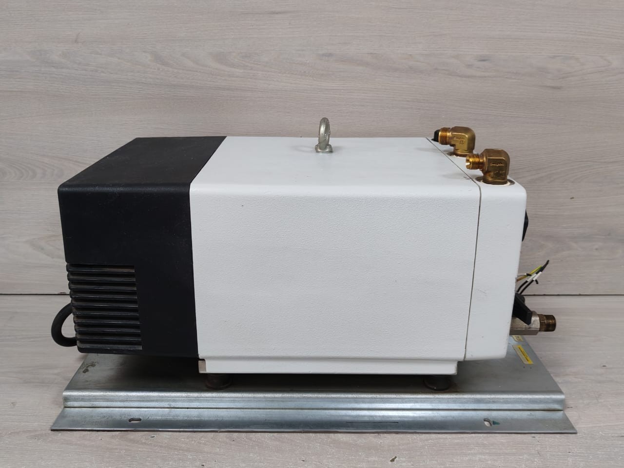 Sogevac A90L-0001-0425 Sogevac A90L-0001-0425 Oerlikon Leybold Vaccum 10