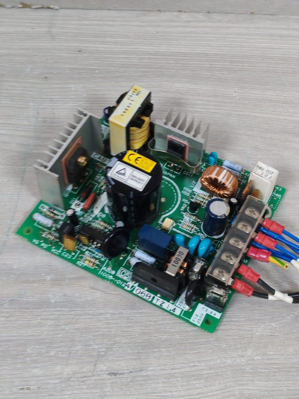 FANUC A20B I005-0124/06B TZ01.4 / A350-I005-T122/05 FANUC A20B I005-0124/06B TZ01.4 / A350-I005-T122/05 PCB CARD 3