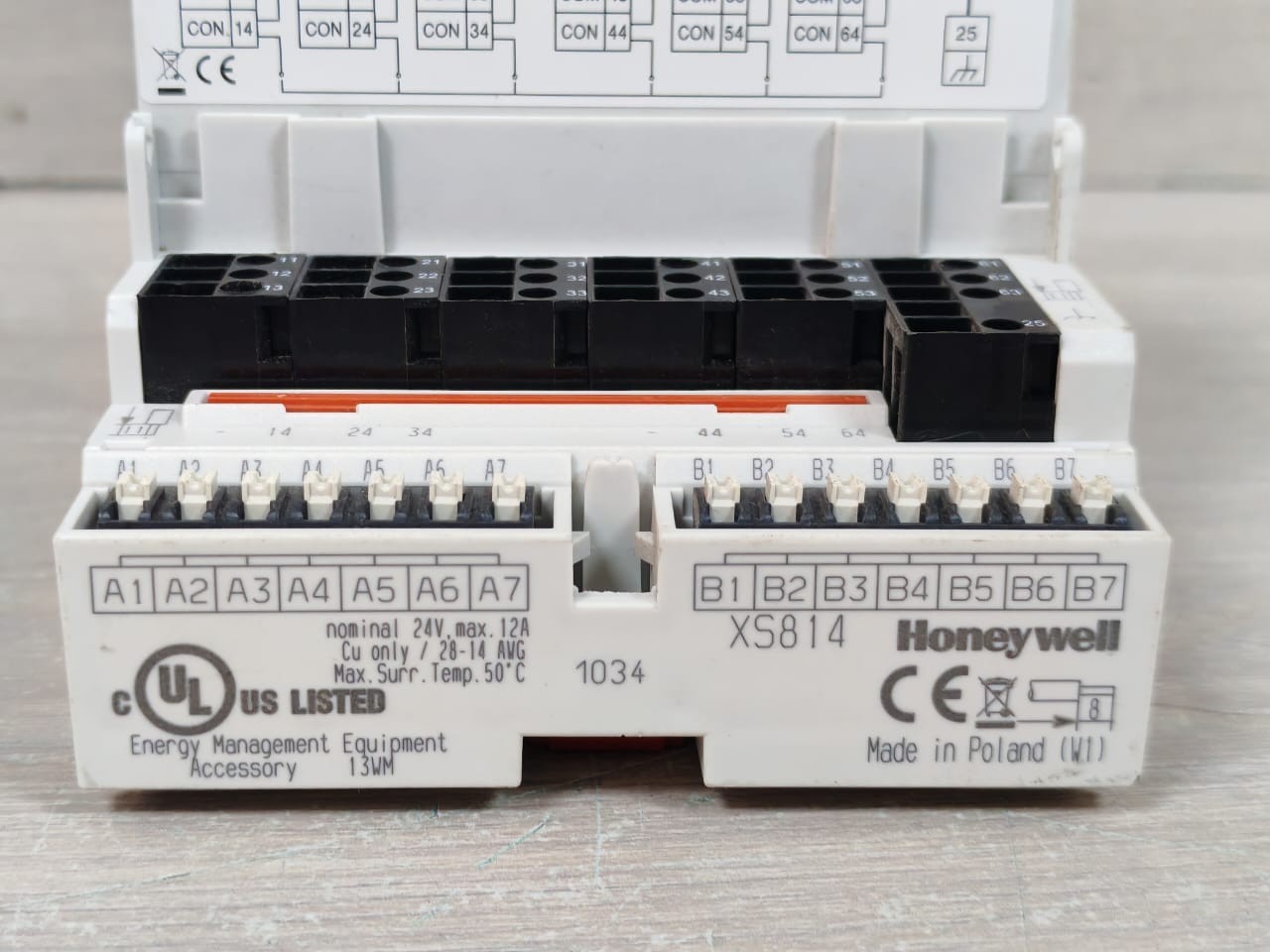 Honeywell XF824A WITH XSU824-25 BASE HONEYWELL XF824A BINARY INPUT MODULE WITH XSU824-25 BASE 24V 10