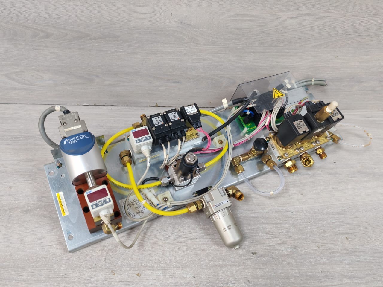 Fanuc A04B-0815-C403 FANUC A04B-0815-C403 GAS EXHAUST CONTROLLER 2