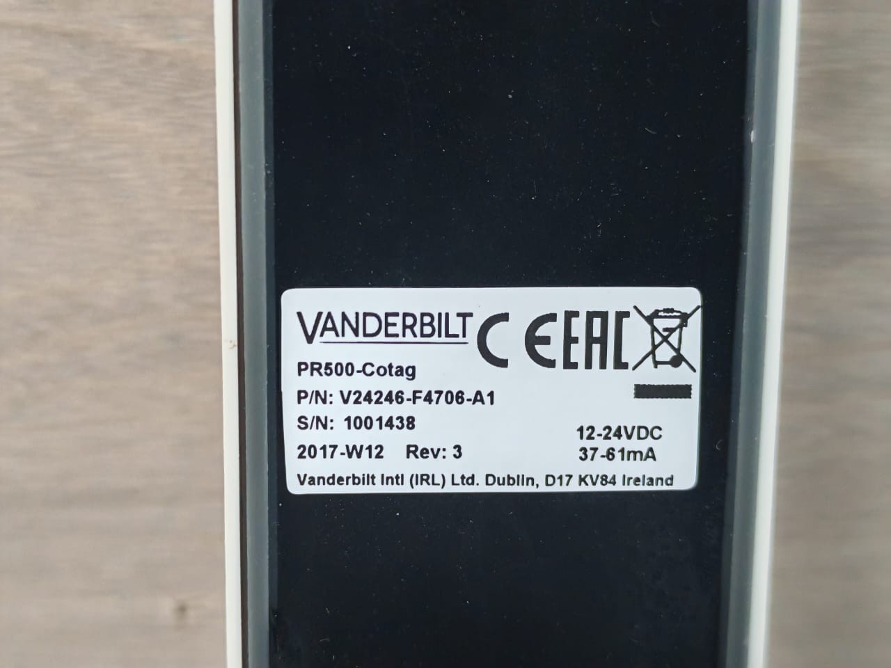 VANDERBILT P/N;V24246-F4706-A1 REV.3 VANDERBILT PR500-COTAG P/N;V24246-F4706-A1 REV.3 MULLION PROXIMITY READER 12-24V 8