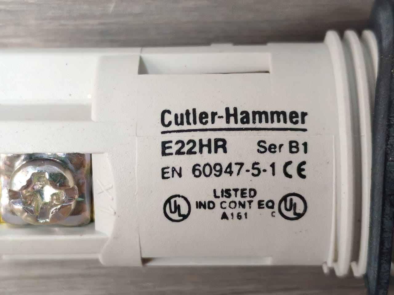 Eaton E22HRP2X8 Eaton Cutler-Hammer E22HRP2X8 Red Monoblock Indicating Light Unit 3