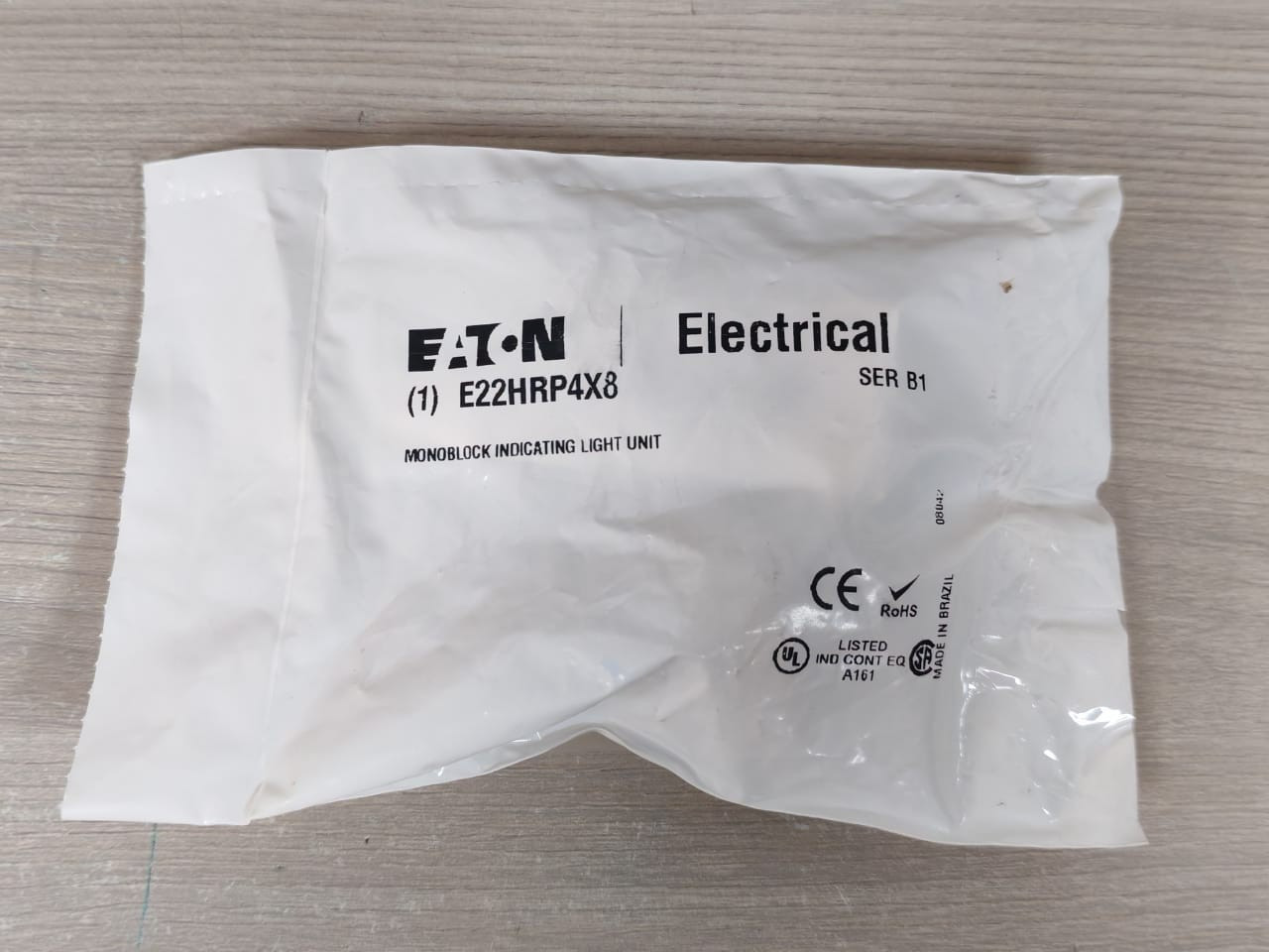 Eaton E22HRP4X8 Eaton Cutler-Hammer E22HRP4X8 Amber Monoblock Indicating Light Unit 7