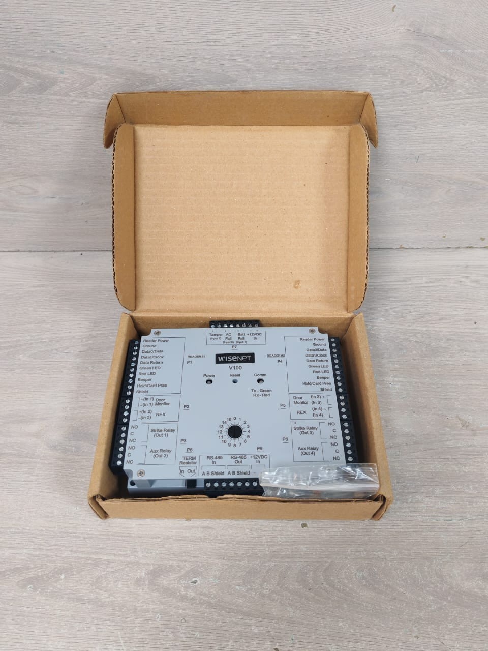 HID 70100AEP0N-H003 FW:6081-501-227 HID VertX WISENET V100 70100AEP0N-H003 FW:6081-501-227 DOOR/READER INTERFACE 2