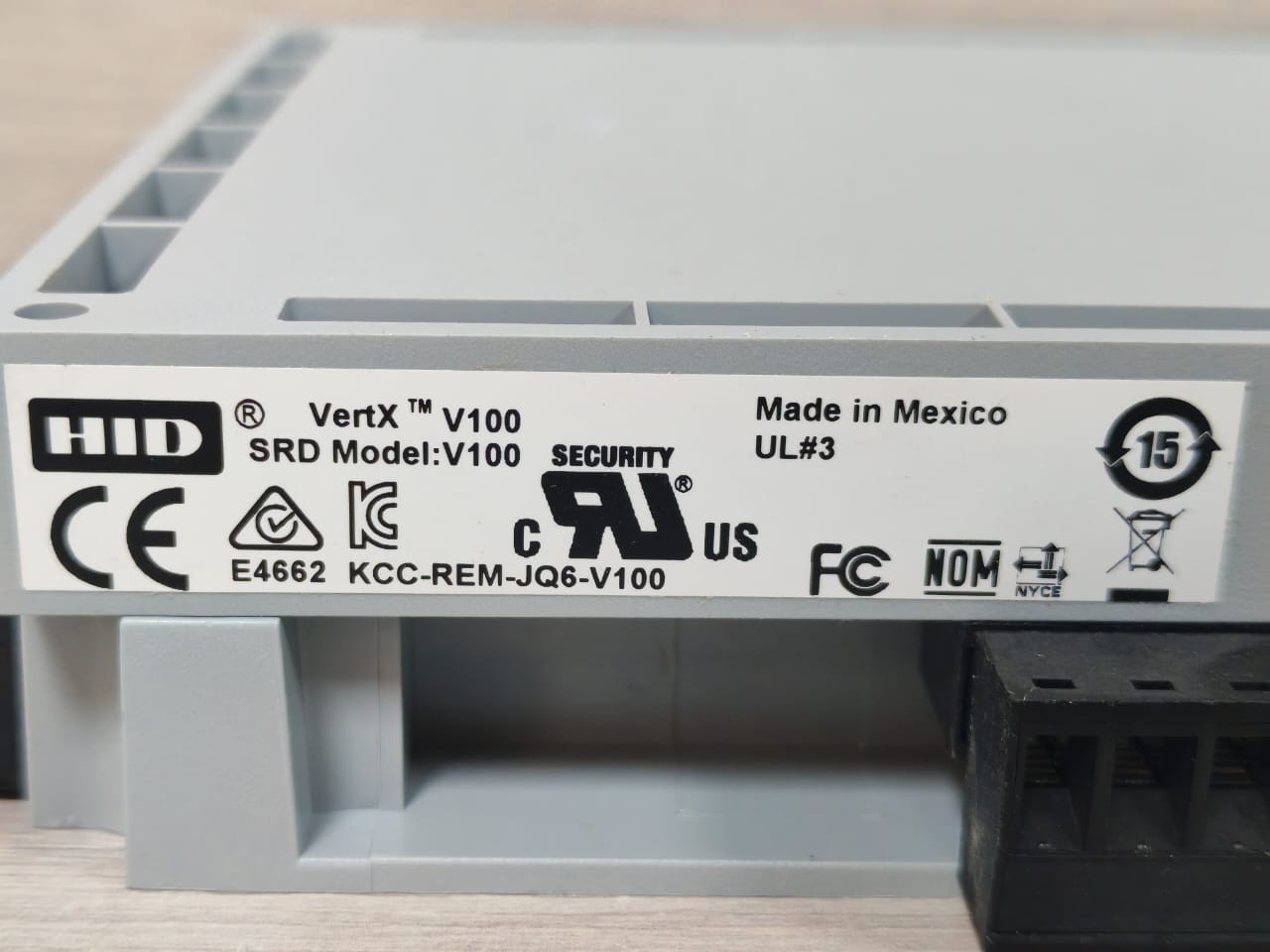 HID 70100AEP0N-H003 FW:6081-501-227 HID VertX WISENET V100 70100AEP0N-H003 FW:6081-501-227 DOOR/READER INTERFACE 7