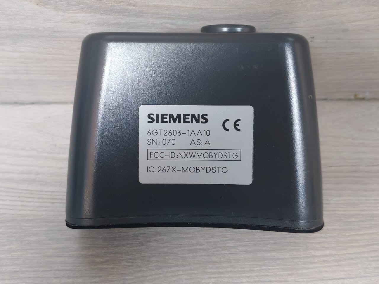Siemens 6GT2603-1AA10 Siemens 6GT2603-1AA10 MOBY D reading head for handheld terminal STG D 6