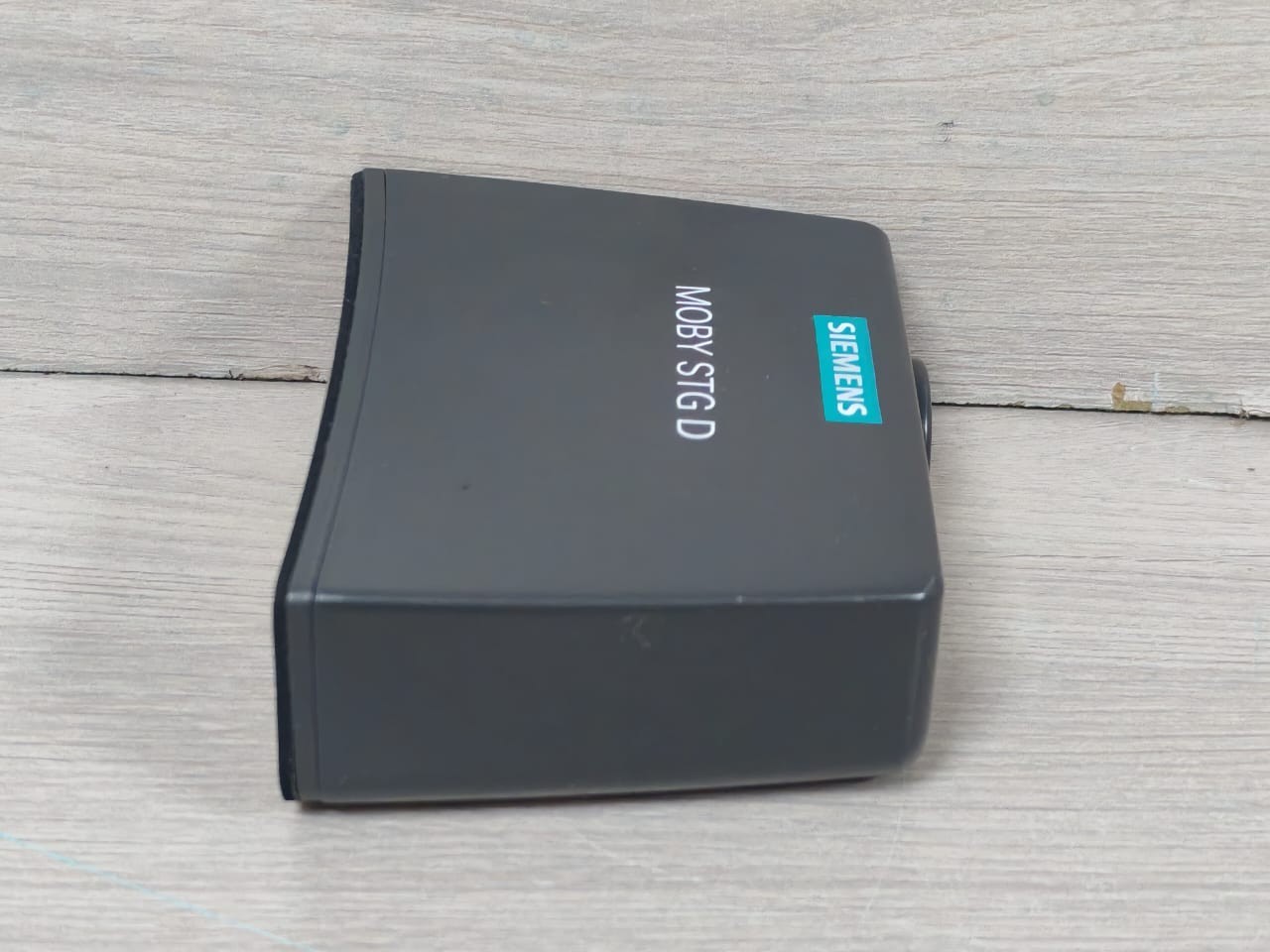Siemens 6GT2603-1AA10 Siemens 6GT2603-1AA10 MOBY D reading head for handheld terminal STG D 10