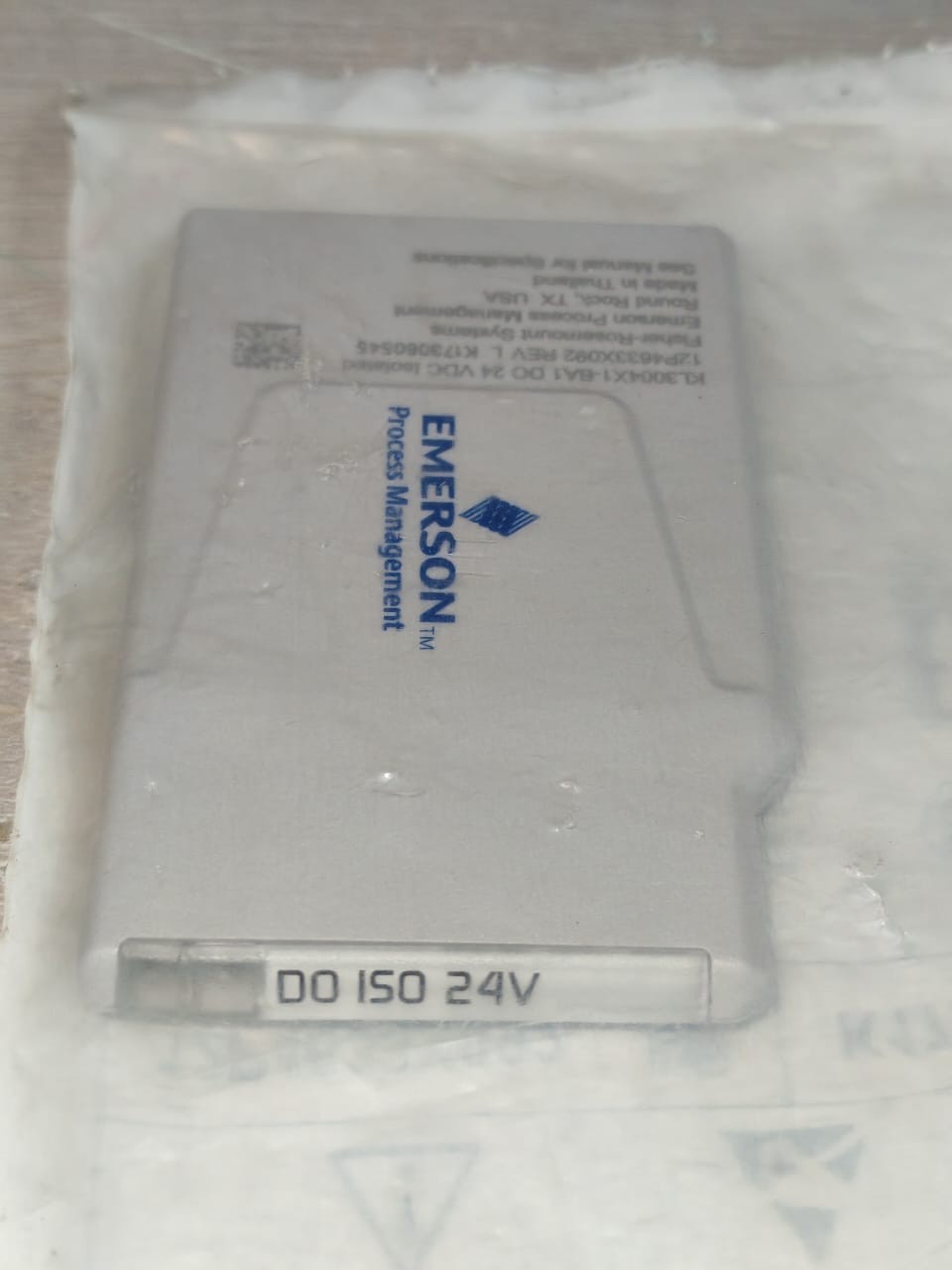 Emerson 12P4633X092 REV.L EMERSON KL3004X1-BA1 DO 24VDC 12P4633X092 REV.L ISOLATED 9