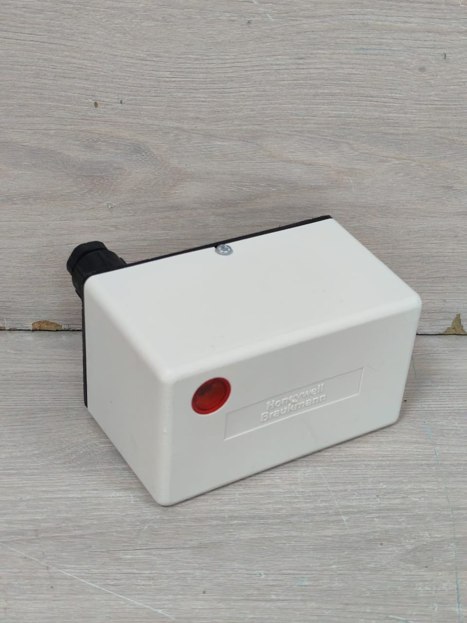 Honeywell Z108/Z108-BA HONEYWELL BRAUKMANN Z108/Z108-BA ELECTRIC THERMAL VALVE ACTUATOR 3