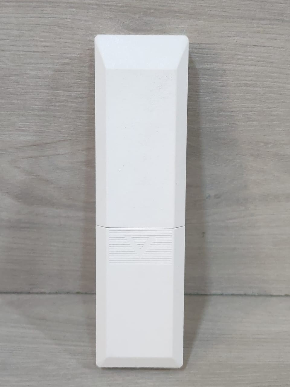 Lutron GRX-8IT-WH Lutron GRX-8IT-WH 8-Scene Wireless Remote Control 5