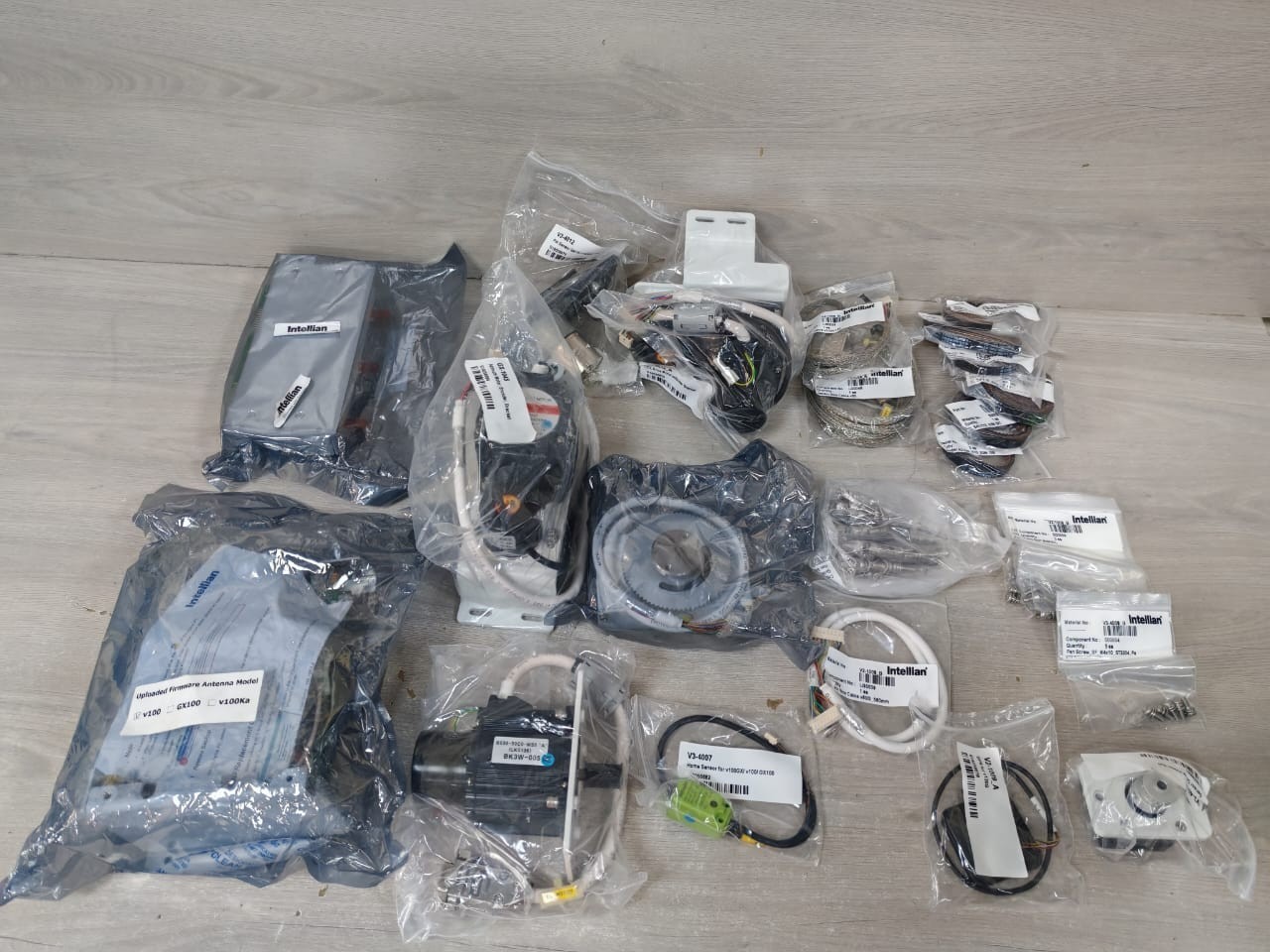 INTELLIAN P/N:V-6000(1-2) &(2-2) INTELLIAN V100GX/V100 LEVEL3 SPARE PARTS KIT P/N:V3-6000(1-2) &(2-2) 6