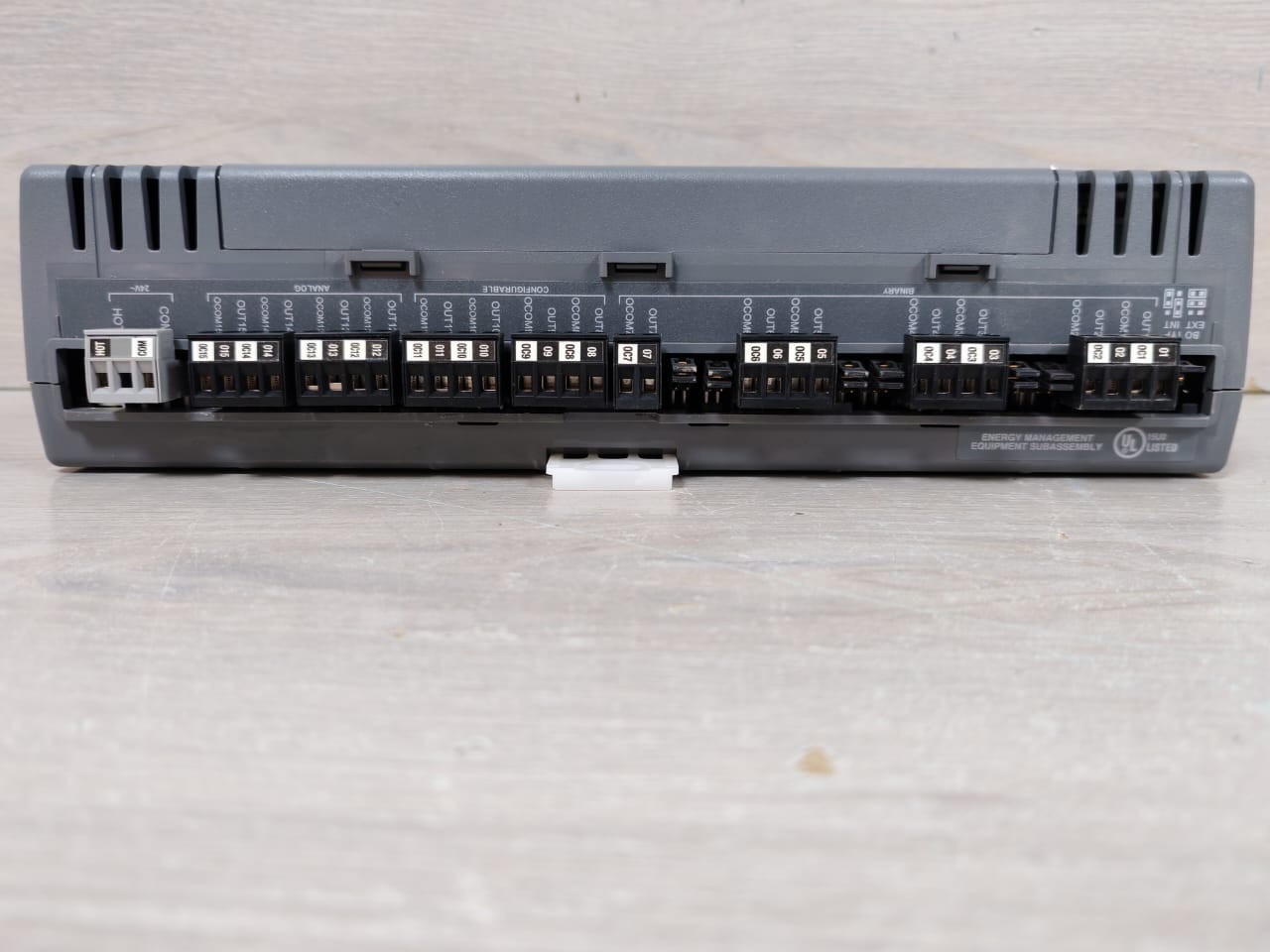 Johnson Controls MS-NIE2960-0E JOHNSON CONTROLS METASYS NCE MS-NIE2960-0E ENGINEERED CONNECTIVITY CONTROLLER 6