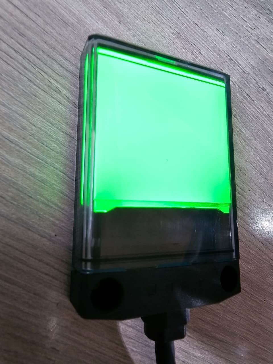 IDEC LH1D-H2HQ4C30RG IDEC LH1D-H2HQ4C30RG LED SIGNAL INDICATOR LIGHT 24V 2
