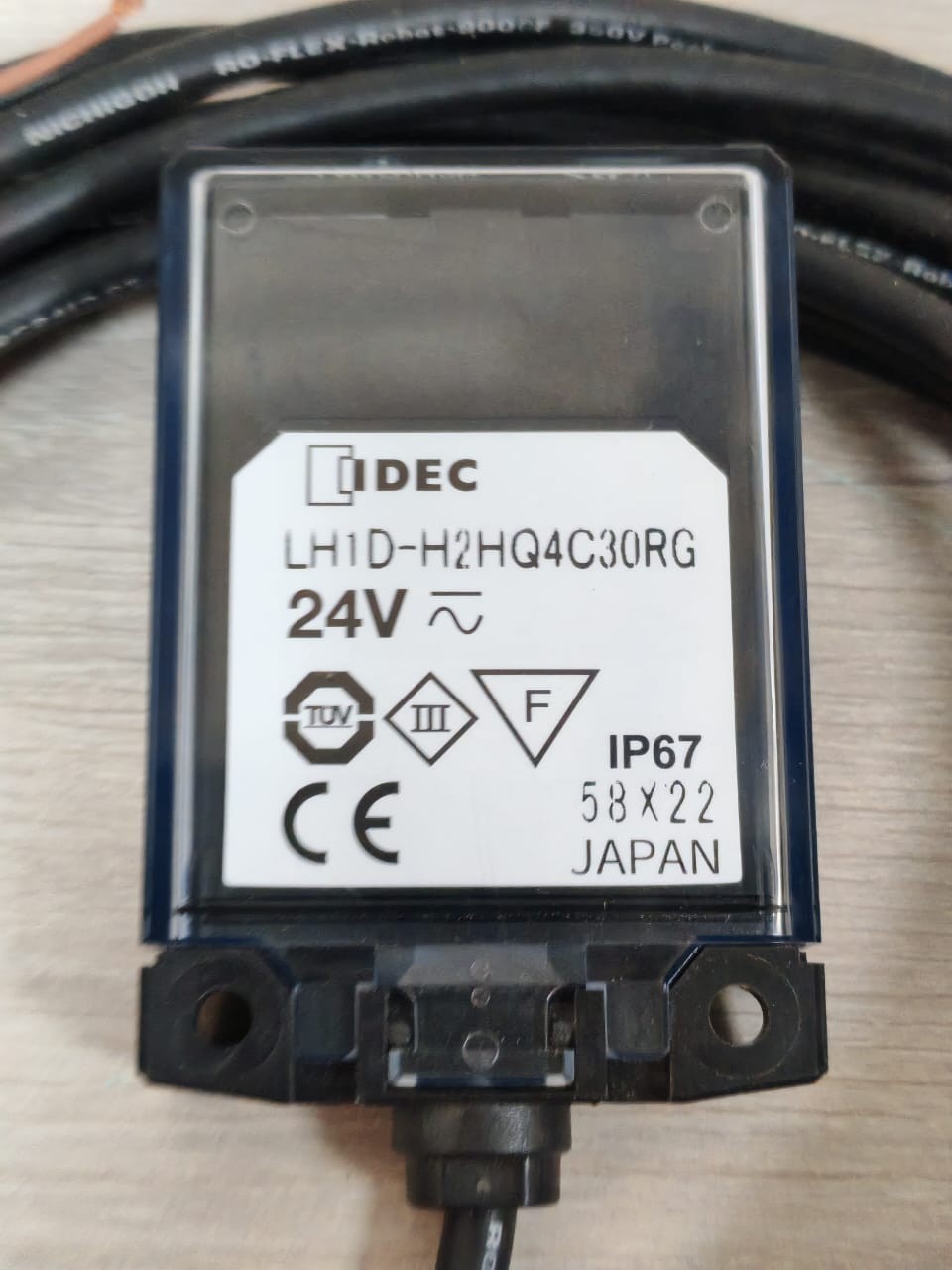 IDEC LH1D-H2HQ4C30RG IDEC LH1D-H2HQ4C30RG LED SIGNAL INDICATOR LIGHT 24V 4