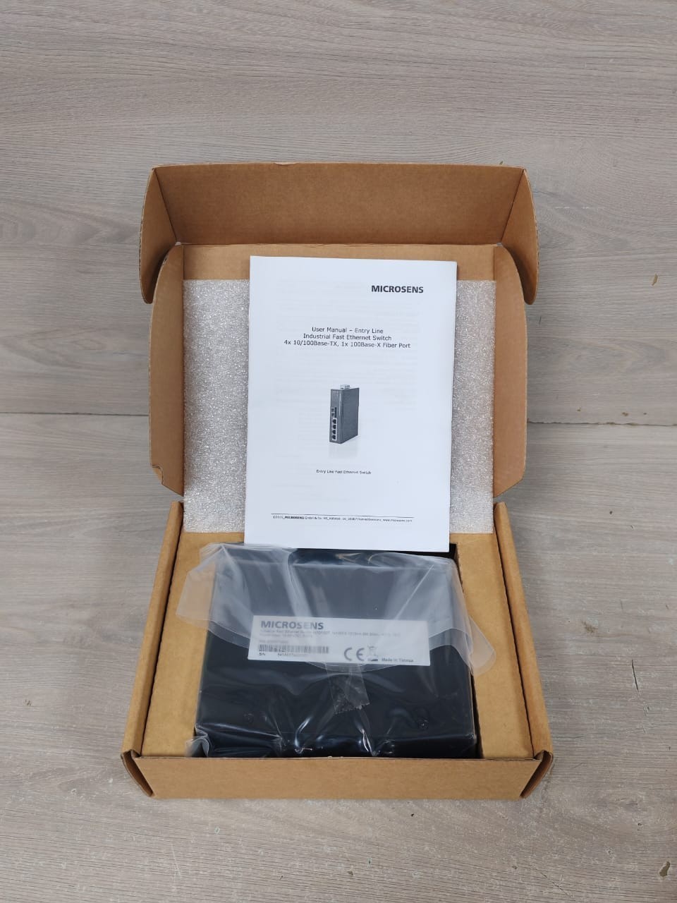 MICROSENS MS657104X MICROSENS MS657104X INDUSTRIAL FAST ETHERNET SWITCH 4X10/100T 1X100FX 12-58VDC 2