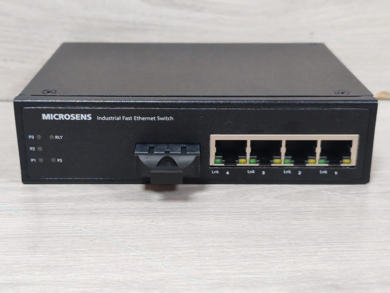 MICROSENS MS657104X MICROSENS MS657104X INDUSTRIAL FAST ETHERNET SWITCH 4X10/100T 1X100FX 12-58VDC 5