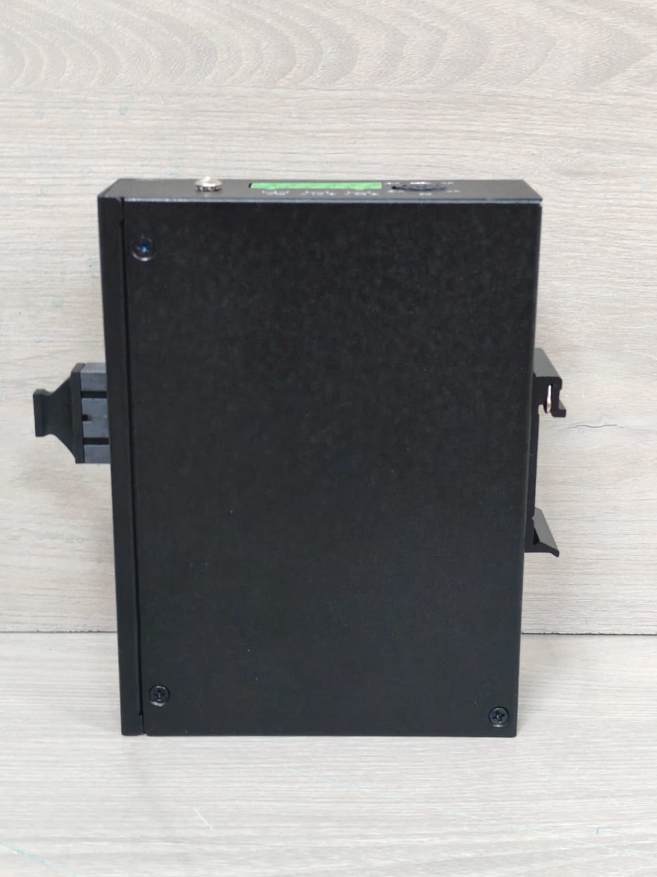 MICROSENS MS657104X MICROSENS MS657104X INDUSTRIAL FAST ETHERNET SWITCH 4X10/100T 1X100FX 12-58VDC 10