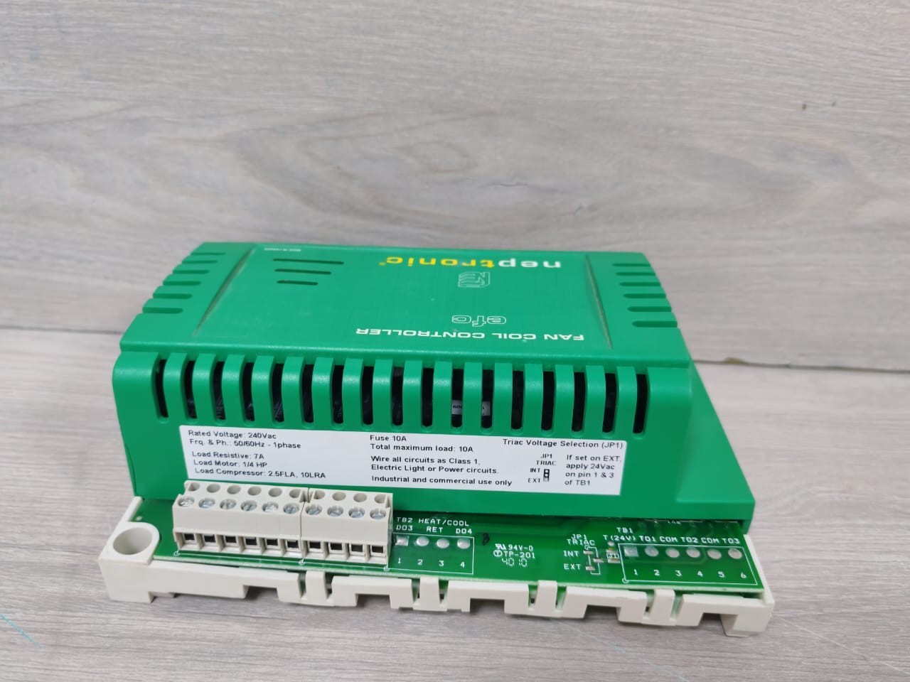 Neptronic EFC72-MT1 Neptronic NF EFC72-MT1 Fan Coil Controller 7