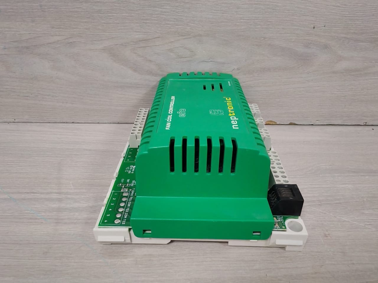 Neptronic EFC72-MT1 Neptronic NF EFC72-MT1 Fan Coil Controller 9