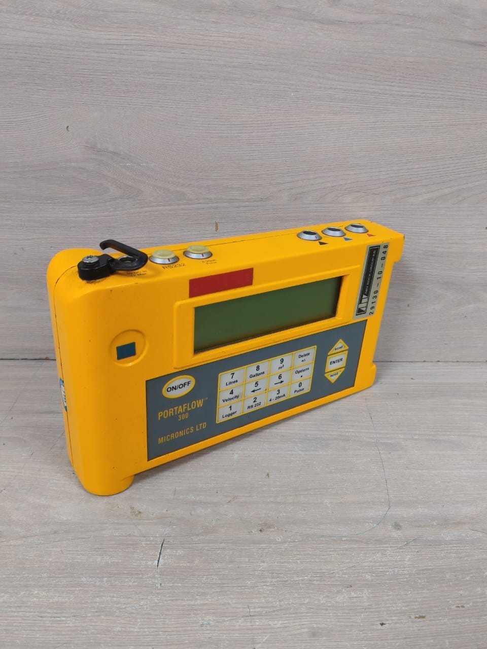 MICRONICS PORTAFLOW-300 MICRONICS LTD PORTAFLOW 300 ULTRASONIC FLOW METER- INCOMPLETE ACCESSORIES 9