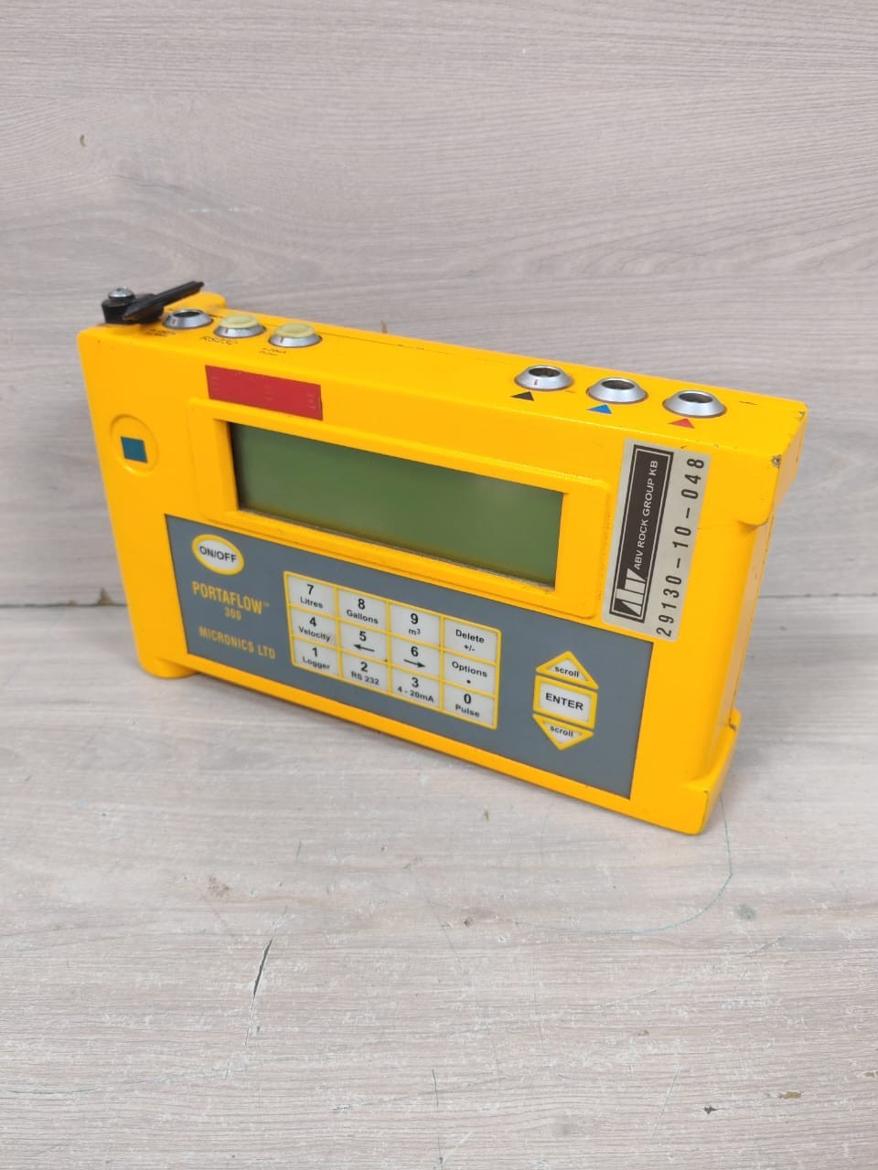 MICRONICS PORTAFLOW-300 MICRONICS LTD PORTAFLOW 300 ULTRASONIC FLOW METER- INCOMPLETE ACCESSORIES 10