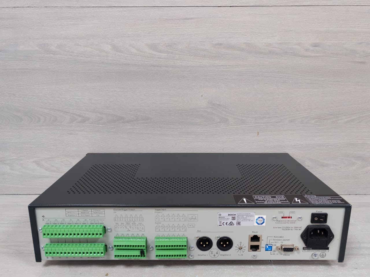 Bosch F01U512627 Bosch LBB1992/00 Plena Voice Alarm Router F01U512627 8