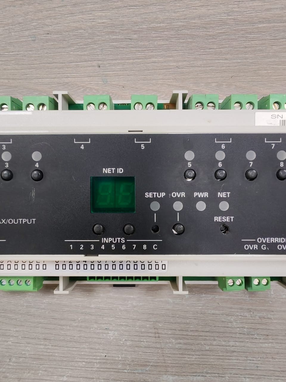 Crestron P/N:6503776 CRESTRON DIN-8SW8-I P/N:6503776 HIGH-VOLTAGE SWITCHING W/ DIGITAL INPUT 240V 4
